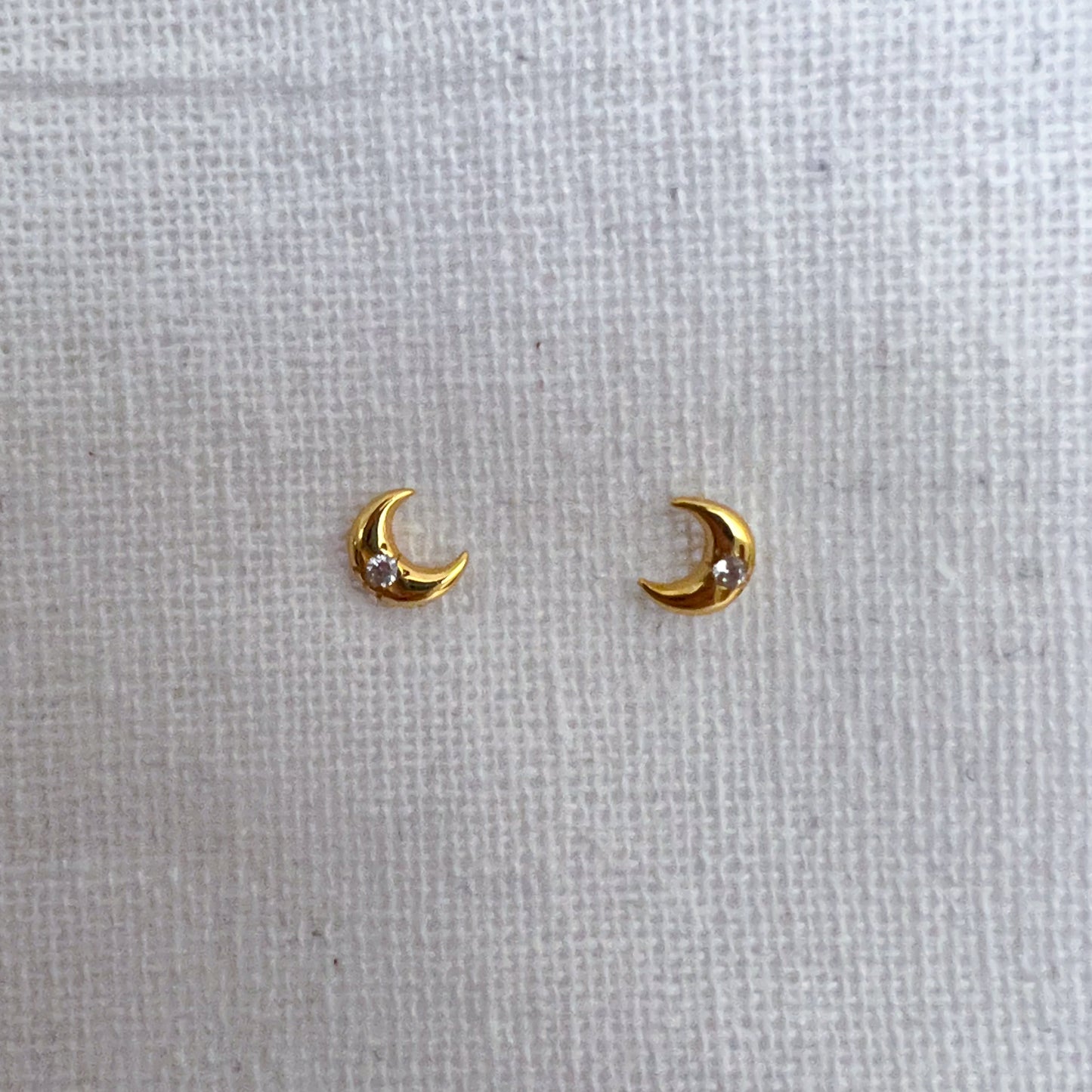 Nara Studs
