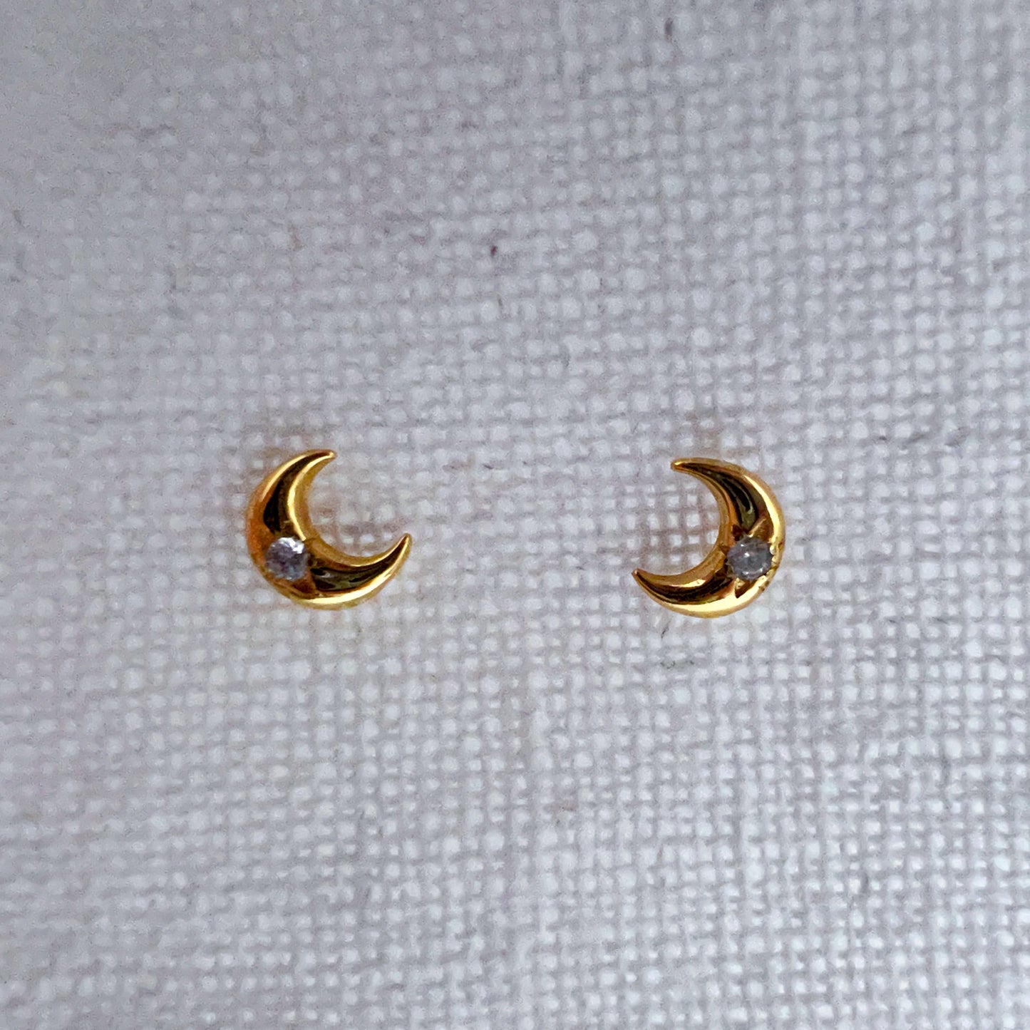 Nara Studs