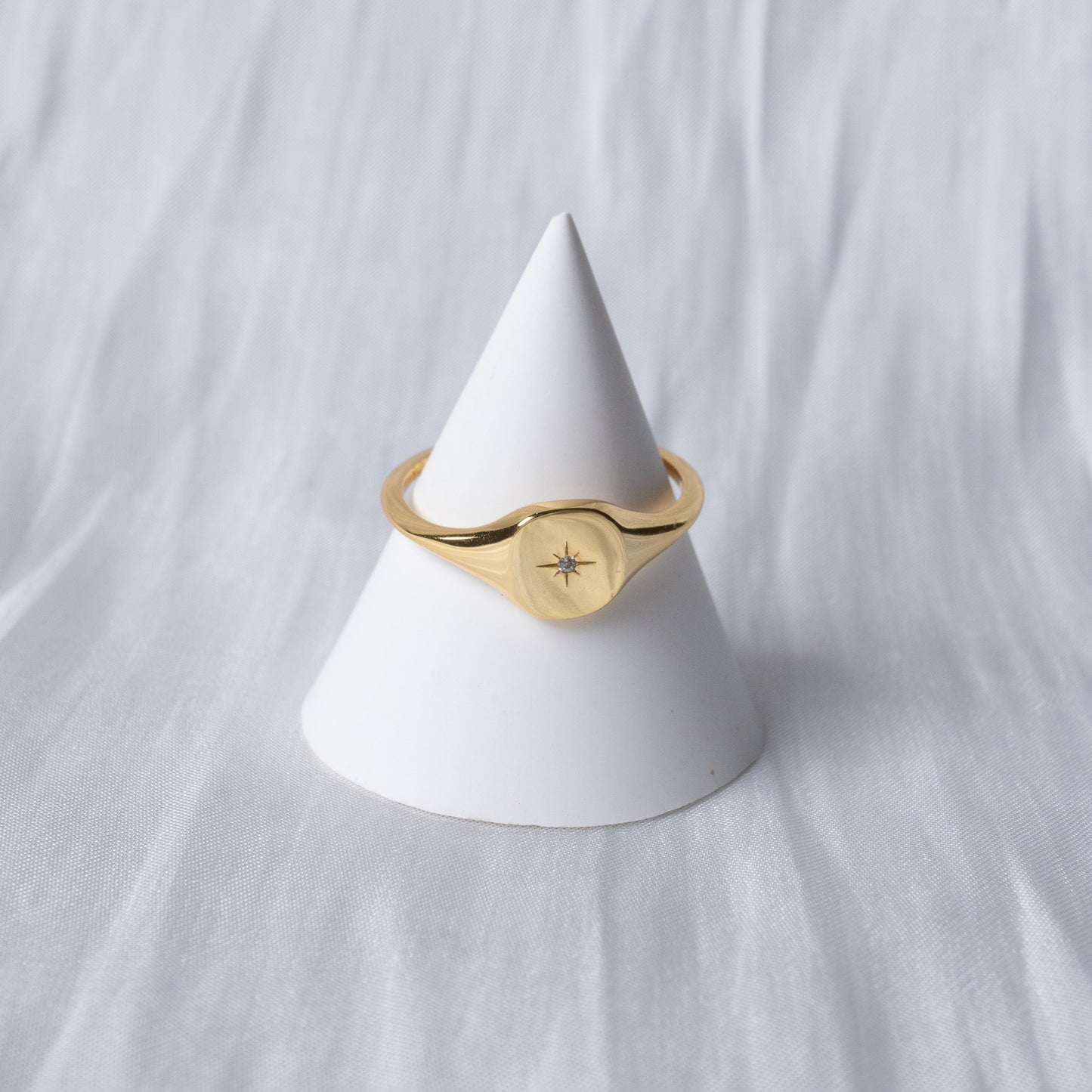 Nisha Signet Ring