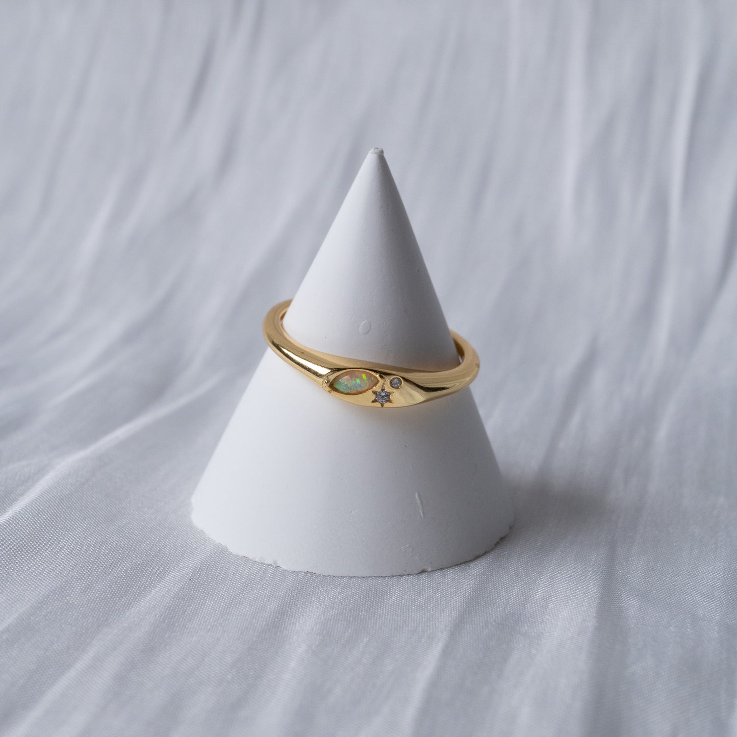 Oniria Ring